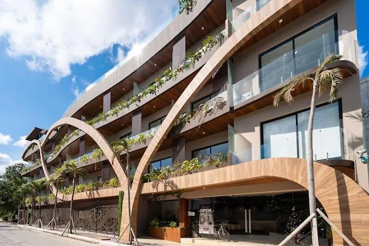 Menesse Tulum By Andiani Travel contacts